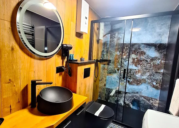 W Gorach Z Prywatnym - 4 Seasons - A ウストロン